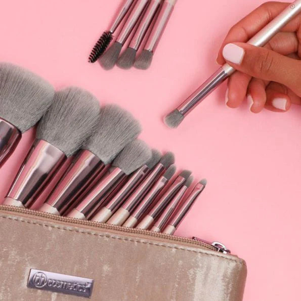 Lavish Elegance 15 Piece Brush Set With Cosmetic Bag