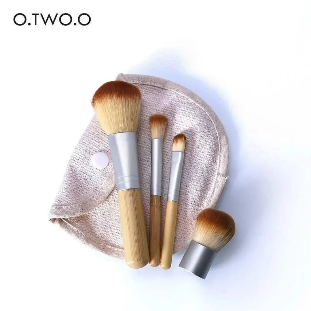 O.TWO.O 4 PIECES BAMBOO BRUSH SET