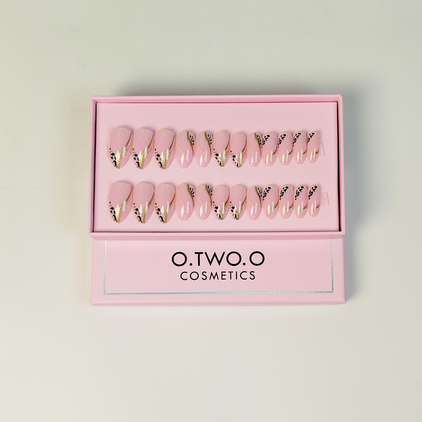 O.TWO.O Nails - Otwoocosmetics