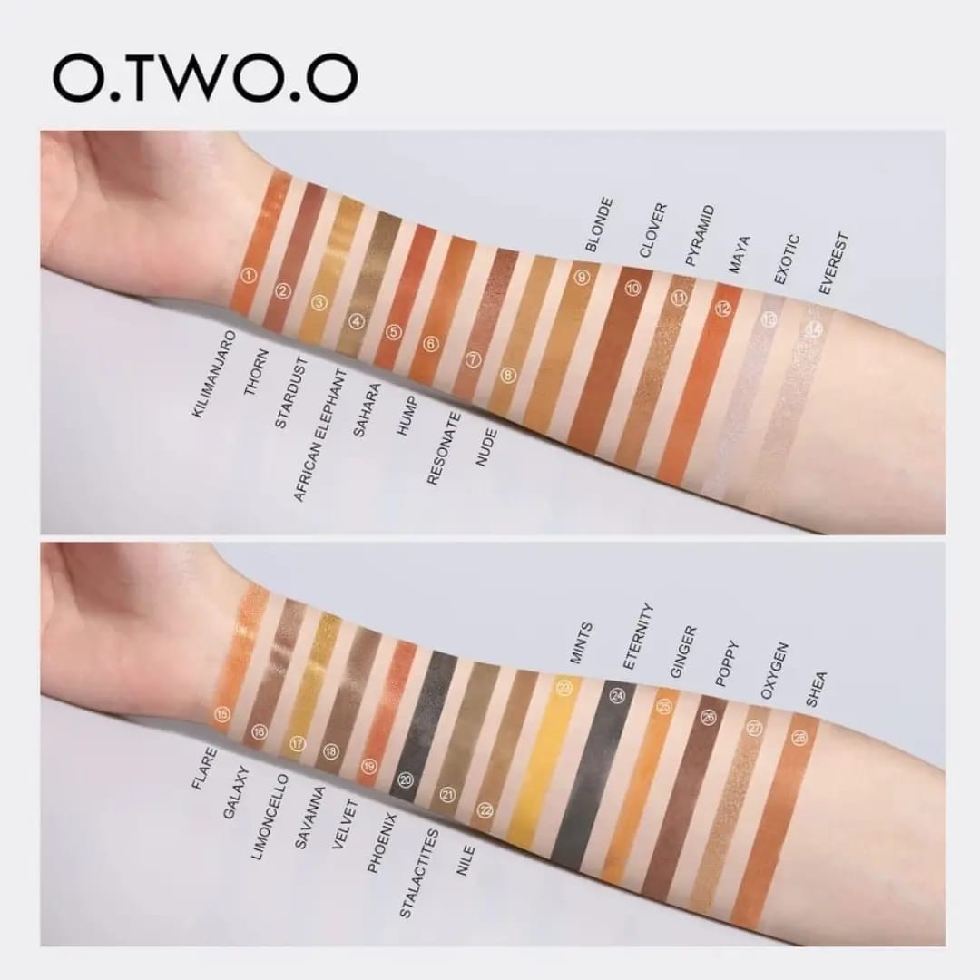 O.TWO.O 28 Colors Eyeshadow Palette
