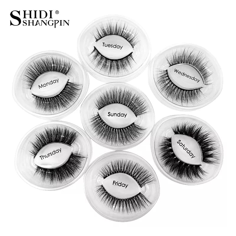 Sunday monday eyelashes pack